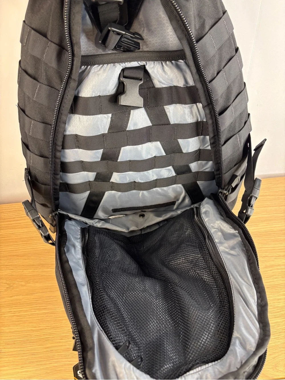 Condor Ambidextrous Black Sling Bag Tactical Military Style NWT